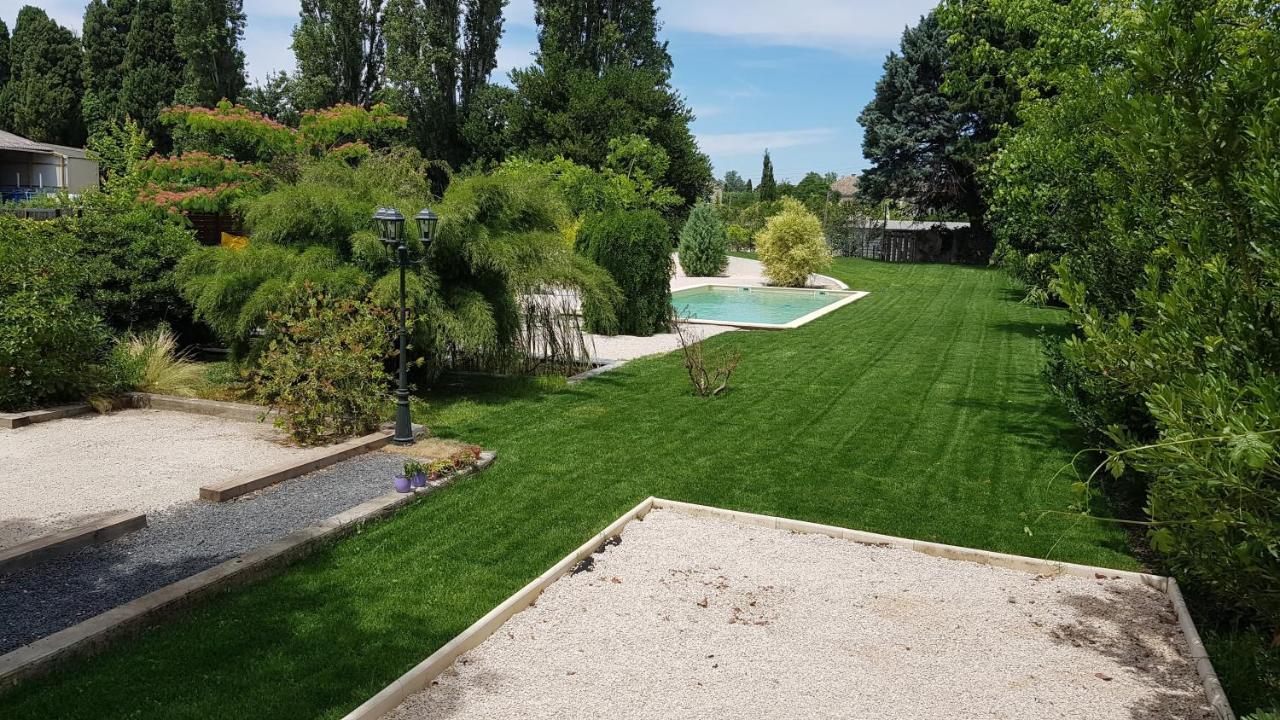 Maison D' Alys Entre Luberon Et Alpilles Cabannes Dış mekan fotoğraf